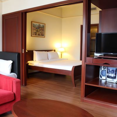 Bilik Deluxe Kupon Imbi Suite at Times Square