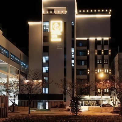 Relax Park Premium (Pine Forest (Park View) + Whirlpool SPA + Massage Chair + Ott & Netflix Availab 더 브레인 호텔 쿠폰