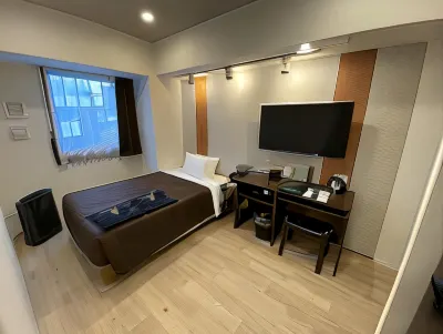 HOTEL LiVEMAX PREMIUM Nagoya Marunouchi Ξενοδοχεία στην πόλη 