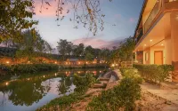 Summit Green Lake Tea Resort & Spa Hotels in 