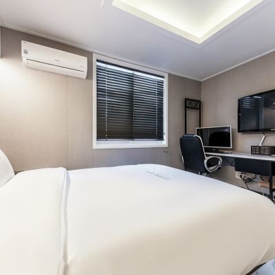 표준 B 룸 사파이어 모텔 순천 쿠폰