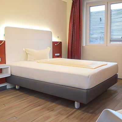Standard Double Room Hotel Arts Promo Code
