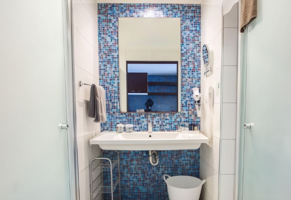 Corner Suite