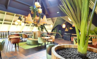 Logis Hotel Restaurant Black and Green Limoges Sud