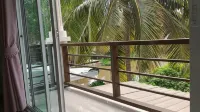 Aple Homestay