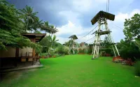 Kampung Sumber Alam Garut のホテル