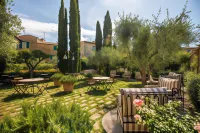 Borgo San Quirico d'Orcia B&B - Capitano Collection Các khách sạn ở 