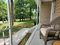 Sunny home across from Lake Barkley, fenced yard patio w/grill convenient to LBL
