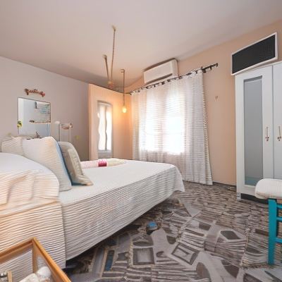 Comfort Double Room, Private Bathroom (Macarella)