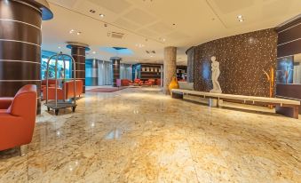 Dado Hotel International - Housity