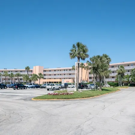 Direct Ocean View! 2 bed/2 bath beach retreat