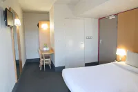 馬賽歐羅梅德民宿酒店