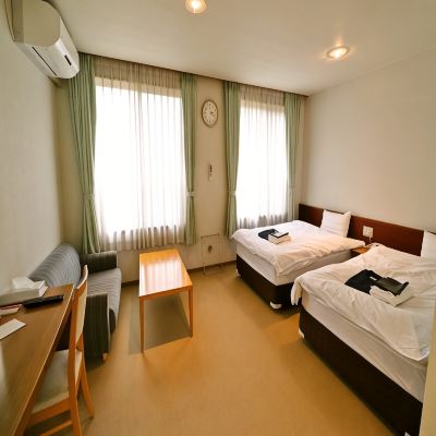 20.3 Square Meters [Standard] [Twin Room] [Non-Smoking] [Mountain View] 天然温泉　尾道ふれあいの里 クーポン