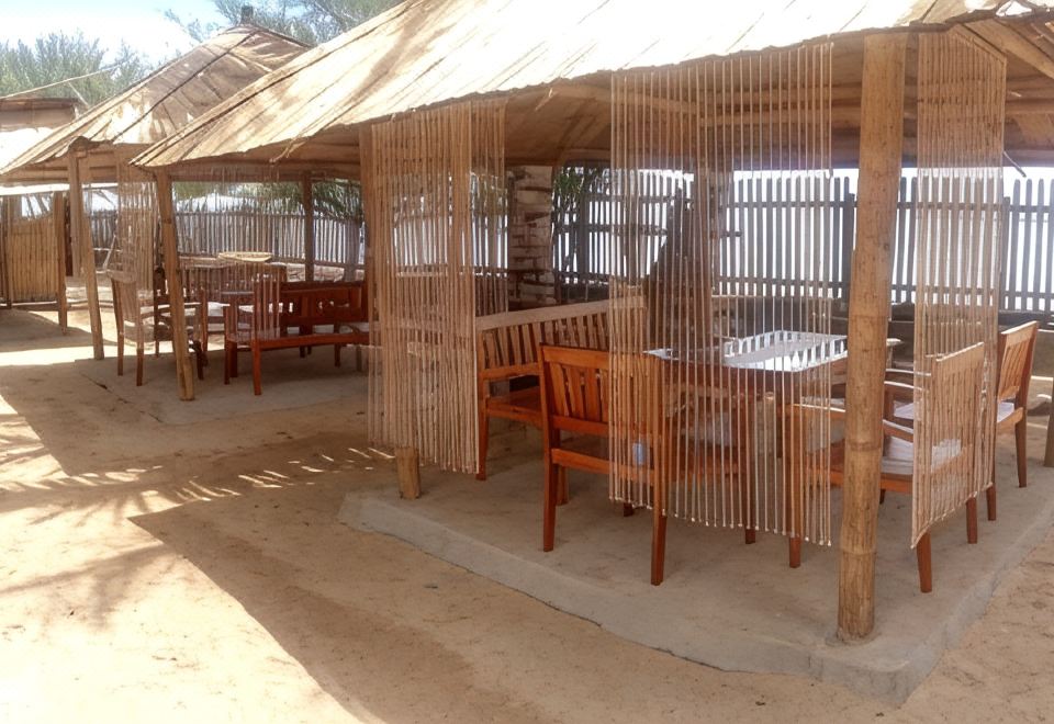 Sunrise Hotel Larantuka - Housity