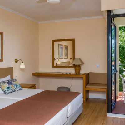 Studio Standard 2+1 Dorisol Mimosa Studio Hotel Promo Code
