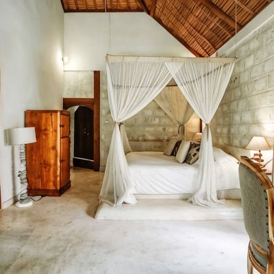 Rooms Paz La Cabane Promo Code