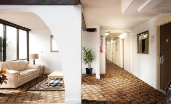 Granada Inn - Housity