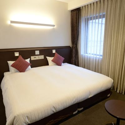 ダブルルーム 御堂筋ホテル クーポン