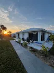 Wonderful 2 Bedroom 2 Bath Ocean Villa just quick walk from Treasure Cay Beach!  호텔