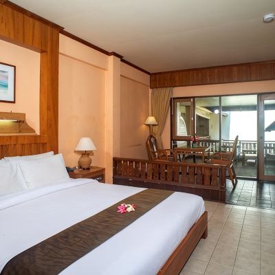 Superior King Room Aloha Resort Promo Code