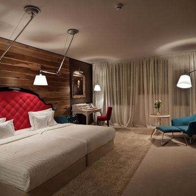 Exclusive Twin Room Graffit Gallery Design Hotel Promo Code