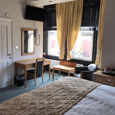 Deluxe Room Harefield Manor Hotel Promo Code