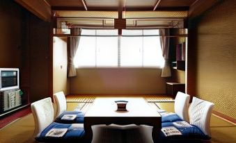 Toraya Ryokan