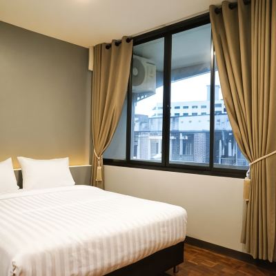 Double Room With Balcony Lux Rooms Night Bazaar Promo Code
