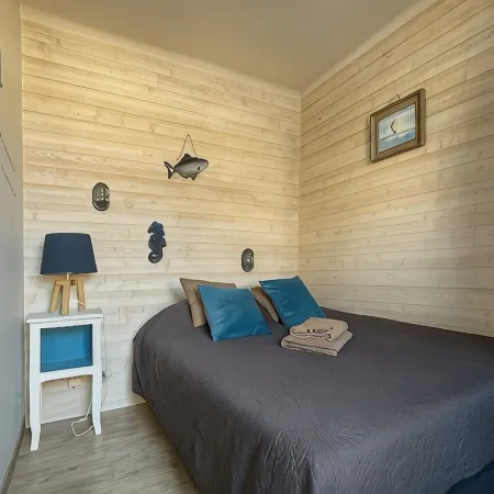 LA CABANE DU MARIN JULES Отели в г. Сет