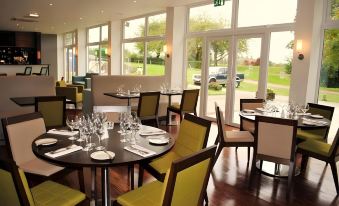 Humber Royal Hotel - Housity