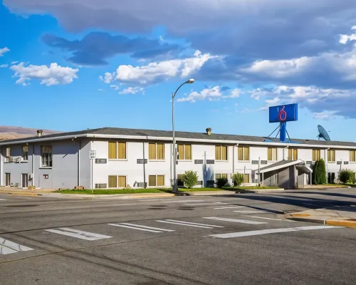 Motel 6 Wenatchee, WA Hotels in Wenatchee