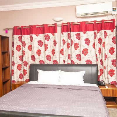 Standard Room Platinum Inn Gee Hotel Promo Code