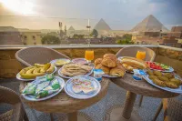 Life Pyramids Inn Hotels in Nazlet El-Semman