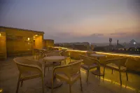 Life Pyramids Inn Hotels in Nazlet El-Semman