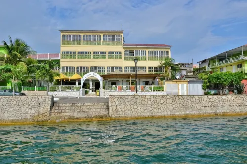 Hotel Peten