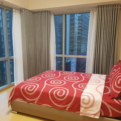 Panoramic Apartment, 1 Queen Bed, City View, Corner