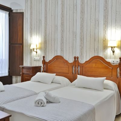 Twin Room, 2 Twin Beds, Non Smoking Hotel Marisa Promo Code