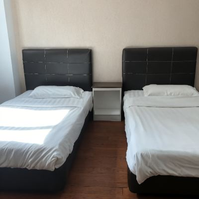 Deluxe Twin Room M Empire Motel Miri Promo Code