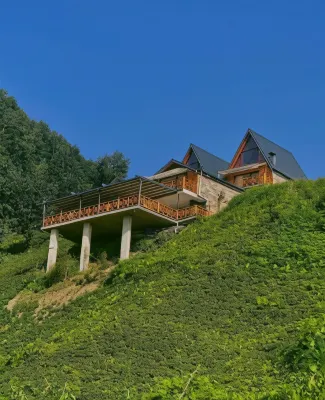 Pugari Hotel Отели в г. 