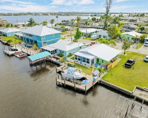 Fisherman’s Paradise Cozy Waterfront Retreat Matlacha - Your Dream Escape Hotele w: Matlacha