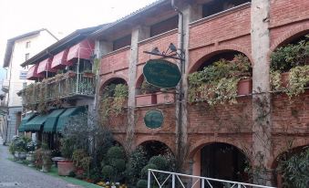 Una Franca Camere Di Charme - Housity