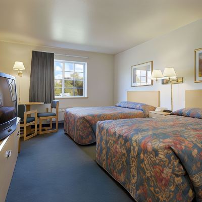 Accessible 1 Double Bed Non-Smoking Room