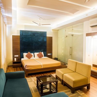 Junior Suite Hotel the Majestic Promo Code