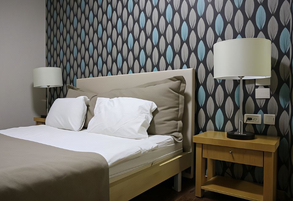 Classic Twin Room With Balcony