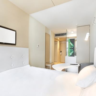Standard Double Room Sound Garden Hotel Airport Promo Code