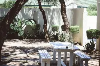 The Hedge Guesthouse Hotels in 