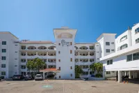 Torreblanca Beach Hotel and Suites Guayabitos - Desayuno y Comida Incluido Hotel di 