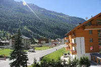 Typically Swiss Hotel Täscherhof