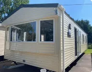 Felixstowe Beach Holiday Park Caravan Hotel a 