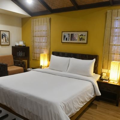 Deluxe Double Room, 1 King Bed The Richmond Promo Code